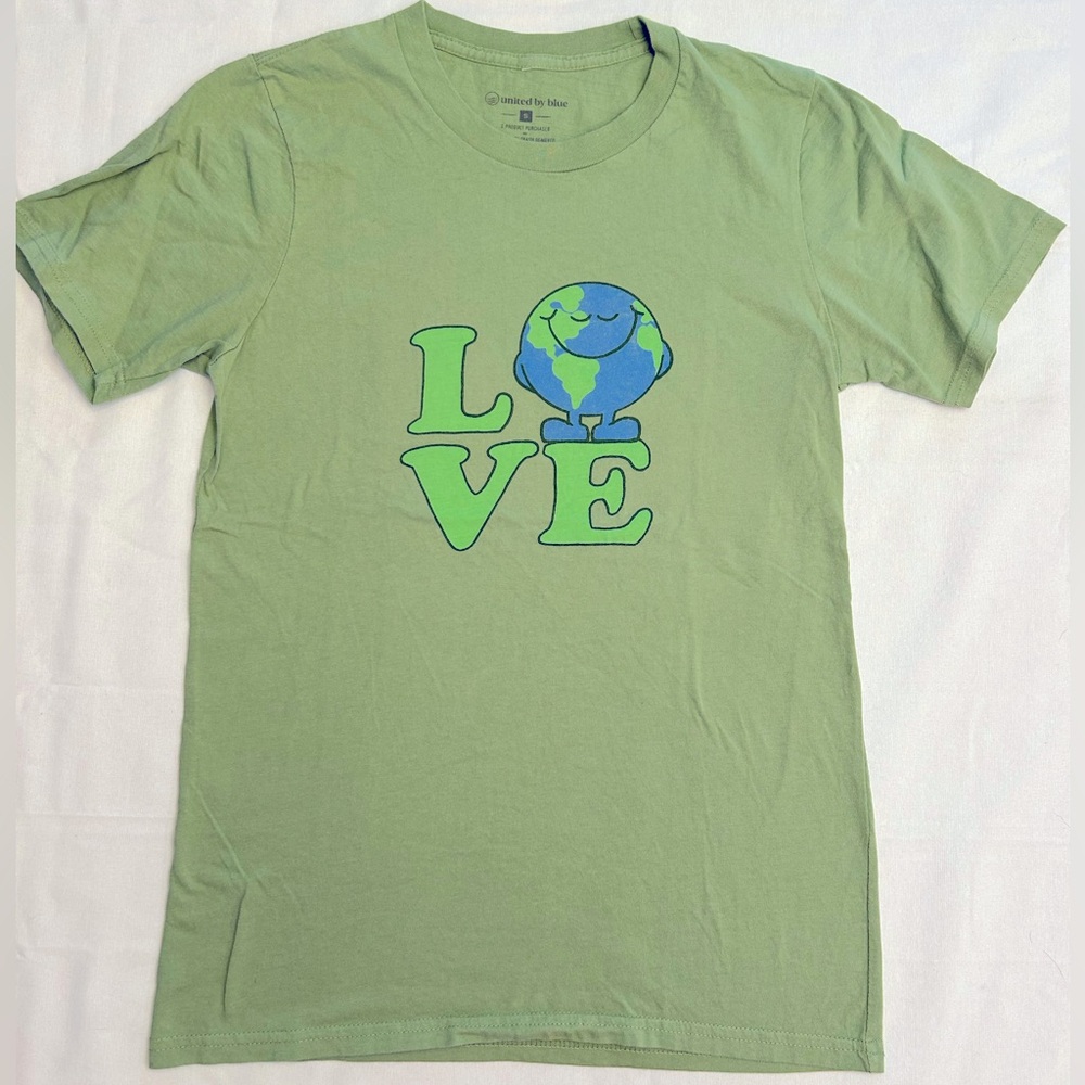 United By Blue brand, green t-shirt, size small